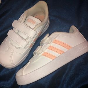 Toddler size 8 Adidas Like New!